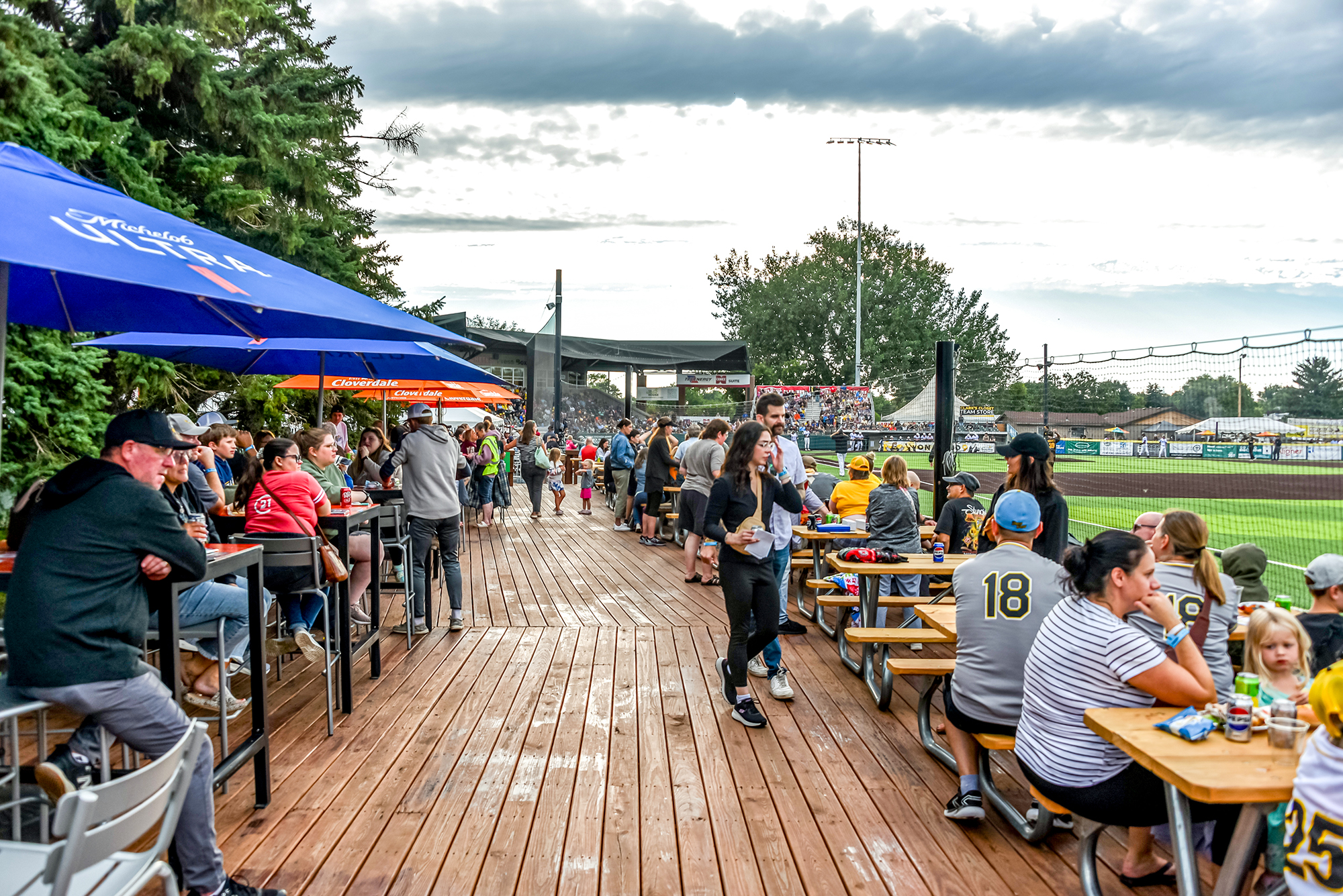 2025-8-8_Larks_CrowdShots_PartyDeck (1) (2)