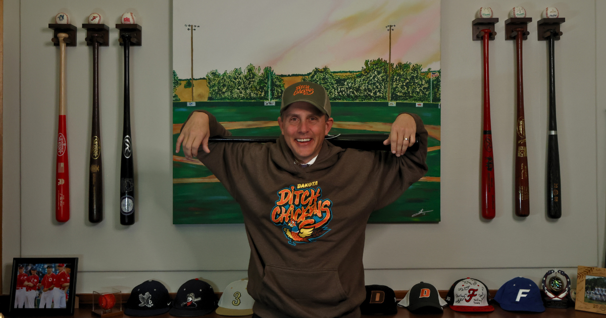 Governor Photo 3 Landscape