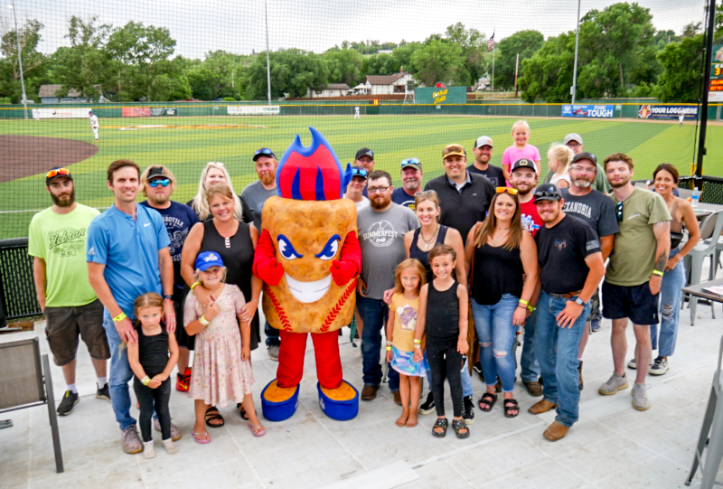 clubhouse-more-800×541