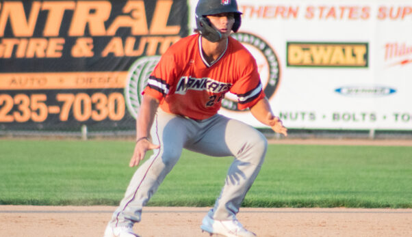 Mankato MoonDogs Get Ready for the Show! Mankato MoonDogs